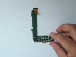 Ladeanschluss und Mikrofonflexkabel
