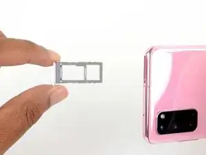 SIM/MicroSD Karteneinschub