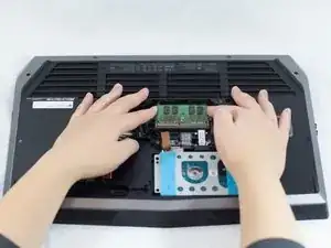 Alienware 17 R3 RAM tauschen