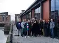 Die Leute von 4J Studios vor ihrem neuen Büro 2018