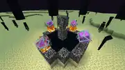 Ordnet man Enderkristalle so an, entstehen alle Enderkristalle neu und der Enderdrache kehrt zurück.