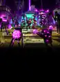 Ein Teaser für Hallende Leere. Es zeigt vier Spieler, zwei Seherlinge, einen Sprengling, zwei Schlinglinge, drei Endergesandte, eine Endermilbe und den Boss Rachsüchtiges Herz des Ender.