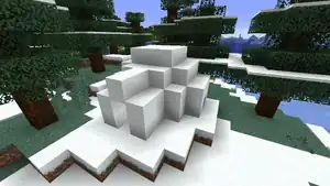 Ein Iglu ist nur von Nahem in der verschneiten Tundra gut auszumachen
