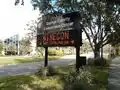 Wegweiser auf den Straßen.