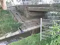 Reservat unter der Autobrücke