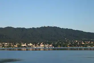 Der Uetliberg, von Zollikon aus gesehen