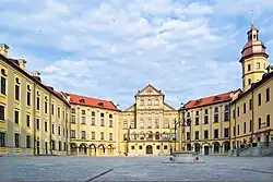 Architektonisches und kulturelles Erbe der Adelsfamilie Radziwill in Nieswiez