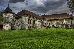 Ruine von Schloss Pomorzany (bei Lemberg)