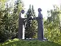 Denkmal Trauernde Mütter für die in den Tscheljabinsker Lazaretten gestorbenen Soldaten (1975 mit E. E. Golownizkaja und den Architekten J. P. Danilow und I. W. Taladai), Tscheljabinsk[1]