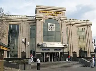 Empfangsgebäude Bahnhof Darnyzja