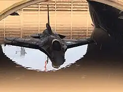 Eine F-16C Barak geht in ihrem Shelter baden – auf der Chazor Airbase im Januar 2020