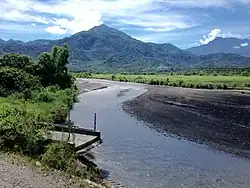 Das Gewässer Koushe (口社溪, Kǒushè Xī), ein Zufluss des Ailiao