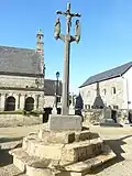 Calvaire im umfriedeten Pfarrbezirk