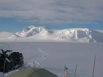 Blick über den Perunika-Gletscher zum Bowles&nbsp;Ridge