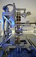 10-MeV-Elektronenbeschleuniger (Fa. Mevex, Kanada). Großgerät am IOM. (© IOM; Foto: Jan Woitas)