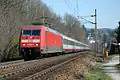101 086 mit IC 640 Wien–Salzburg bei Tullnerbach-Pressbaum (April 2007)