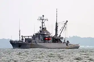 Die Salvor auf See