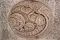 Vegetabilisches Deckenrelief