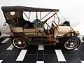 Mit Frontscheibe, hinteren Türen und Verdeck: Spyker 15/22 HP von 1907