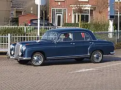 Mercedes-Benz 220 S (1959)