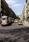 Blick von der Chausseestraße. Im Hintergrund der im Wedding stehende Kirchturm von St.&nbsp;Sebastian, 1991