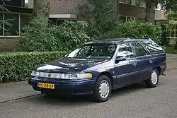 Sable Wagon mit für Europa umgerüsteten Scheinwerfern