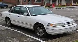 Ford Crown Victoria (1995–1997)