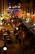 Die Münzgasse stellt eine beliebte Verbindung zwischen dem Neumarkt und der Brühlschen Terrasse dar