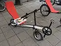 Liegerad mit Kettenschutzrohren