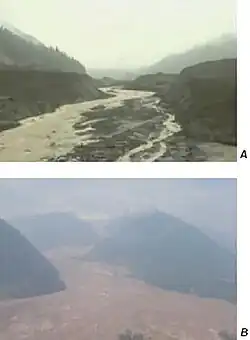 Zwei Bilder mit der Landschaft eines großen Erdrutsches