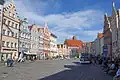 Blick von der Bushalte- stelle Altstadt zur Heilig-Geist-Kirche