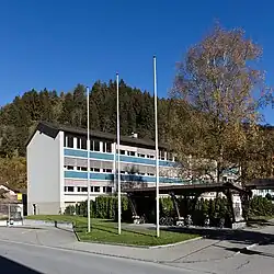Schulhaus Farb