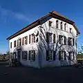 Primarschulhaus in Rouges-Terres