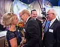 Volker Wissing (rheinland-pfälzischer Weinbauminister, im Hintergrund) und Peter Bleser (parl. Staatssekretär)