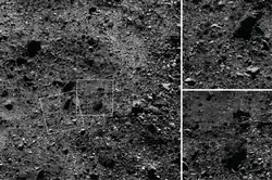 Links ist eine 180 Meter große Fläche auf der Nördlichen Hemisphäre zu sehen. In den Detailaufnahmen (rechts) ist oben ein 15&nbsp;Meter großer Felsen und unten ein Regolith-„Teich“ zu sehen (Aufnahmen vom 25. Februar 2019).