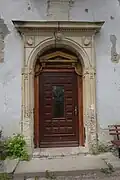 Schloss Naundorf Eingangsportal, Zustand Mai 2021