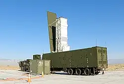 Typhon Mid-Range Capability (MRC): Sattelauflieger mit Mk-70-Mod-1-VLS-Senkrechtstartanlage für 4 Tomahawk- oder SM-6-Raketen