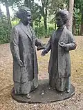 Skulptur von Gerhard Thieme im Garten der Clara-Zetkin-Gedenkstätte Birkenwerder (23. Mai 2025)