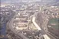 Bahnhof Stadlau mit der Südosttangente im Bau (1993)