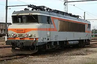 BB 22377 in der Farbgebung „Béton“