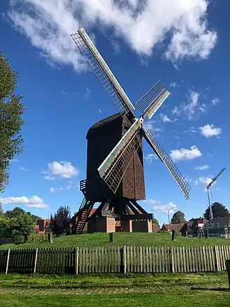 Bockwindmühle am Kanal Wiek