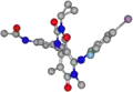 Trametinib aus der Perspektive des halogenierten Aromaten in Richtung des anderen Aromaten durch das Grundgerüst