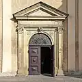 Pforte mit Supraportenfenster