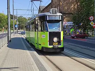 Ein ehemaliger Kasseler 6ZGTW in Einsatz auf der Linie 1 in Gorzów