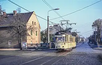 Zug in Richtung Cossebaude in Dresden-Stetzsch Am Urnenfeld (14.&nbsp;Oktober&nbsp;1990)