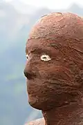 Eisenmann am Diedamskopf mit aufgemalten Augen (2011)