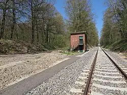 April 2015: Rechts das erneuerte Gleis Richtung St. Jöris. Die Weiche wurde nicht wieder eingebaut und der Anfang der Strecke Stolberg–Kohlscheid entfernt.