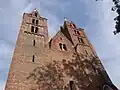 Die mächtigen Westtürme. - Blick nach O.