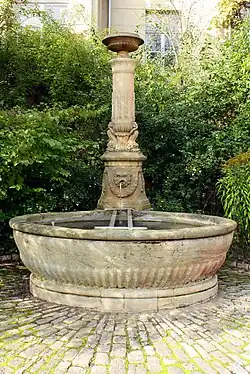 Brunnen