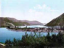 Postkarte von Ada Kaleh von zwischen 1890 und 1905. Zu sehen sind die Einrichtungen der Einwohner.